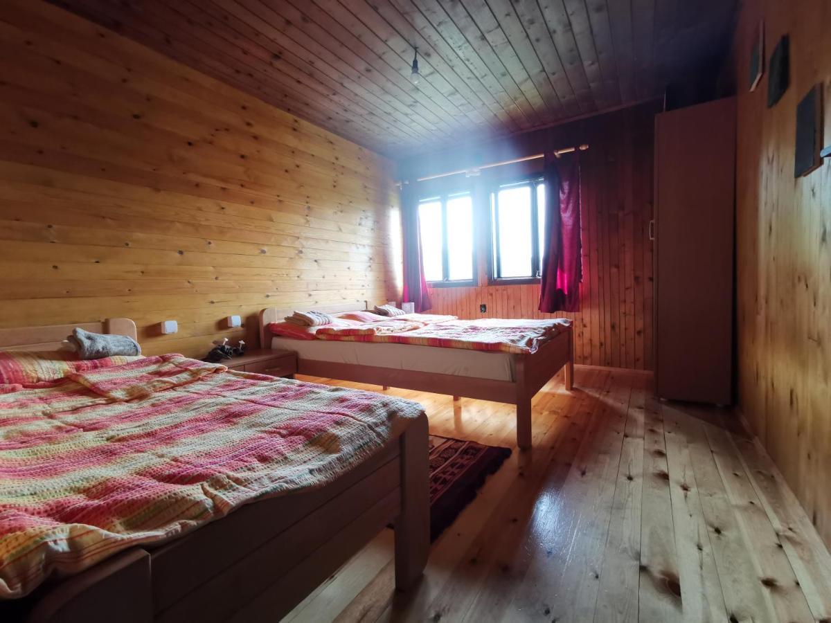 Uvac Griffon Villa Nova Varoš Buitenkant foto